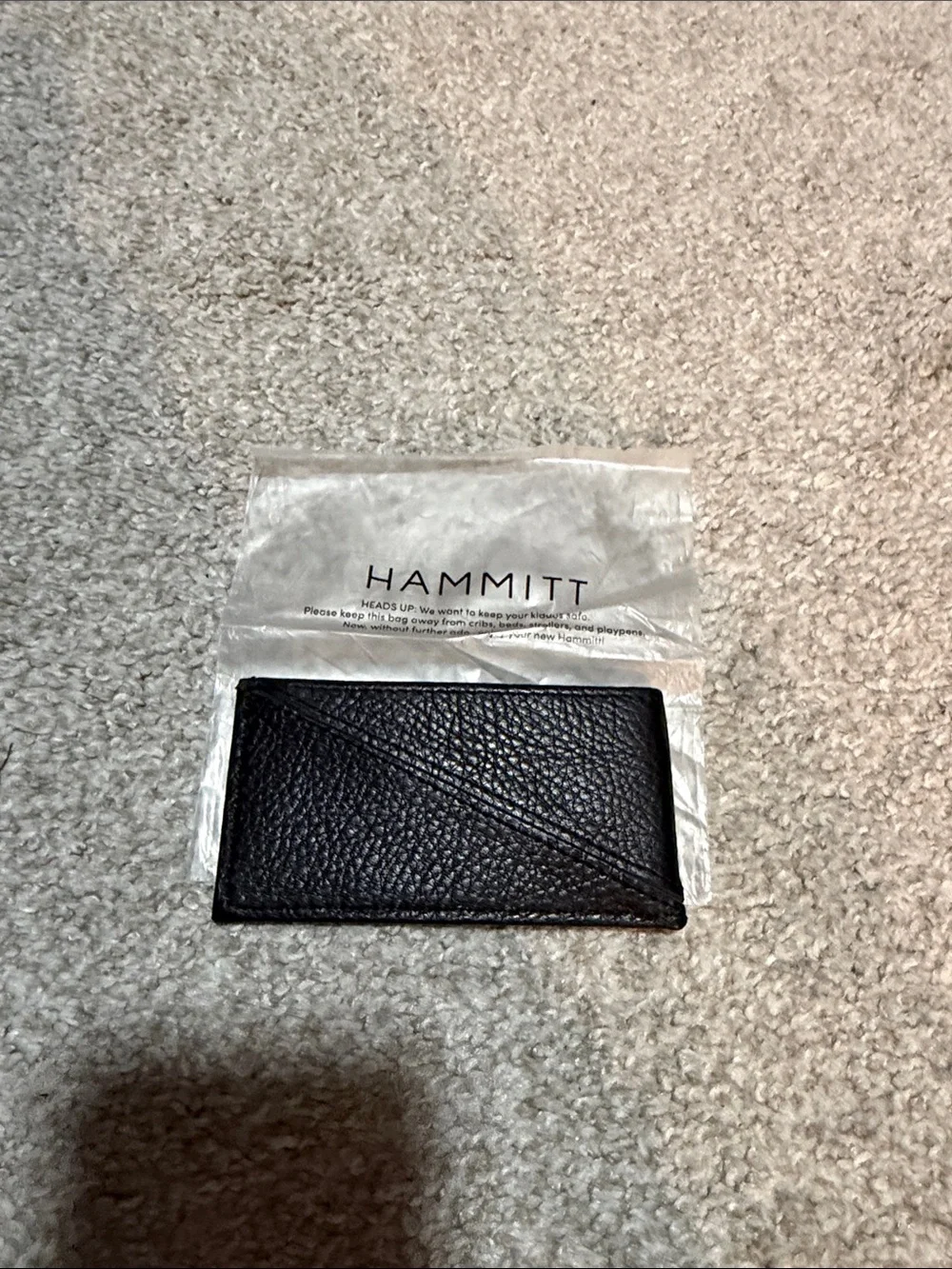 Hammitt Black Pebbled Leather Slim Card Case - Picture 2 of 4